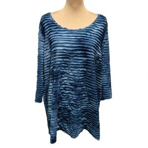 Catherines Women’s Blue Eyelash Scoop Neck Top 3/4 Sleeve Pullover Plus Size 2X.